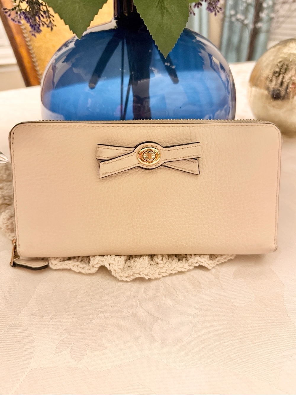 Coach Leather Turn lock accent Accordion Wallet